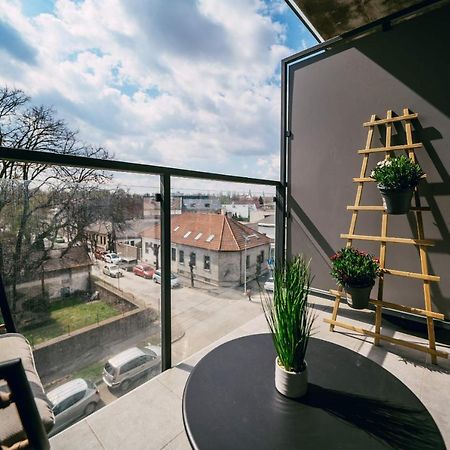 Luxury Apartment w. City Views in Košice Old Town Zewnętrze zdjęcie