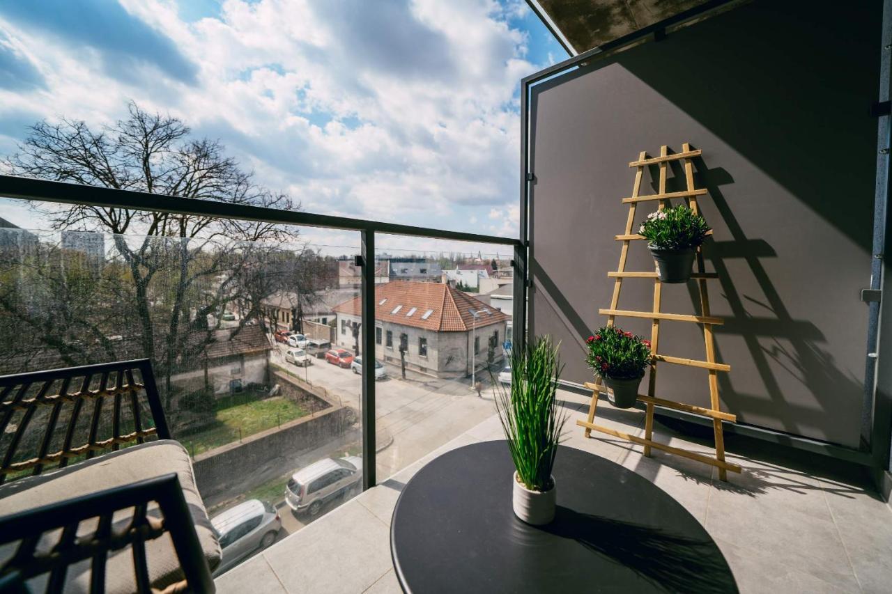 Luxury Apartment w. City Views in Košice Old Town Zewnętrze zdjęcie